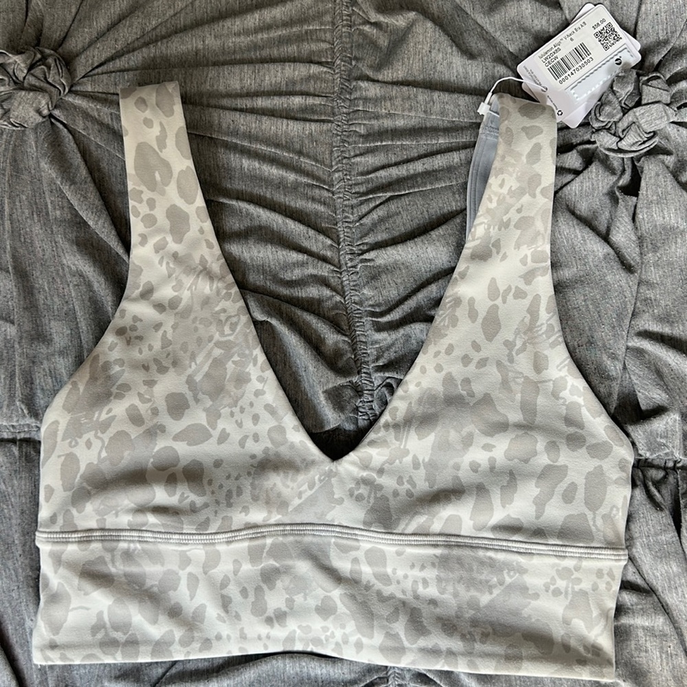 NEW WITH TAGS - Lululemon v-neck sports bra